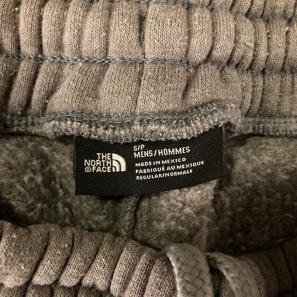 The North Face Coordinates Sweatpants - Picture 5 of 8